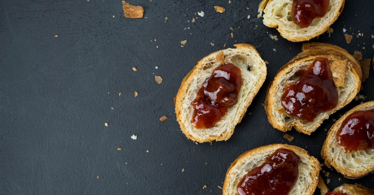 confiture d'orange et de pomme sans sucre ajouté, délicieusement naturelle et parfaite pour un petit-déjeuner sain.