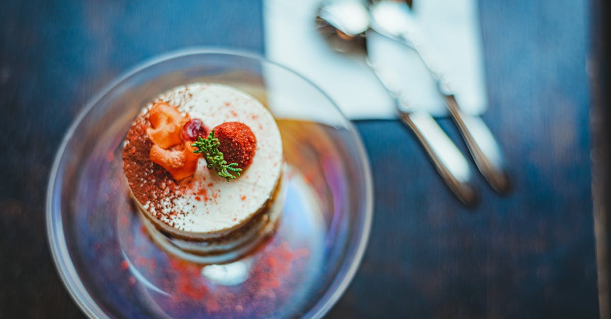 découvrez notre recette facile de crème de tiramisu épaisse et onctueuse, parfaite pour un dessert italien authentique et gourmand.