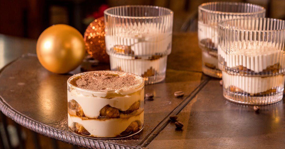 découvrez comment obtenir une consistance parfaite de la crème pour un tiramisu onctueux et délicieux à chaque préparation.