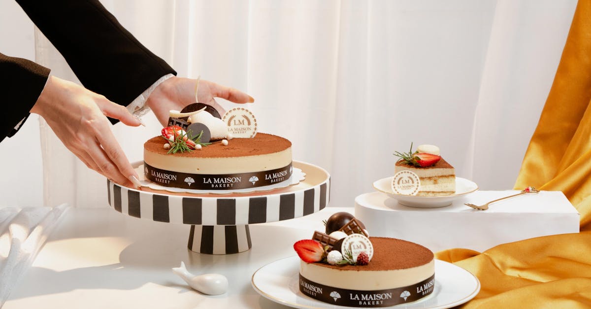 découvrez notre délicieuse recette de tiramisu en gâteau de crêpes, alliant la douceur et la légèreté des crêpes à la saveur authentique du tiramisu italien.