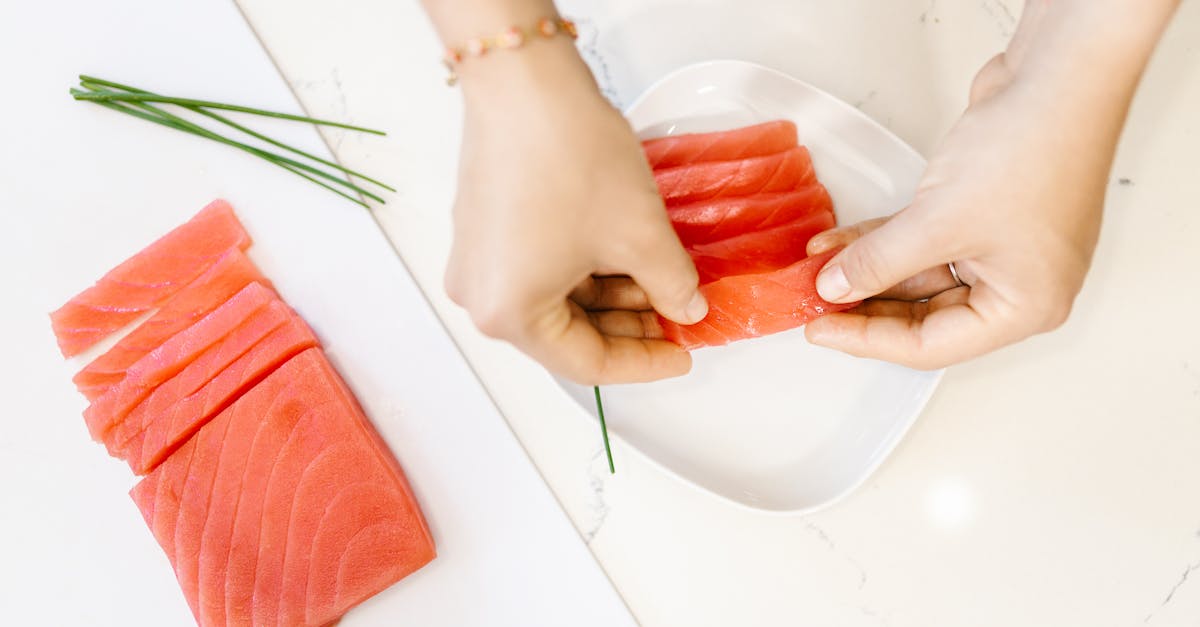 délicieuse mousse de thon onctueuse, parfaite pour un apéritif léger ou pour agrémenter vos toasts et sandwiches.