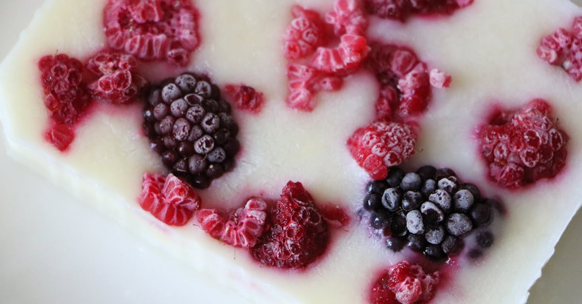découvrez notre yaourt à la vanille onctueux et délicieusement parfumé, parfait pour un encas sain et gourmand à tout moment de la journée.
