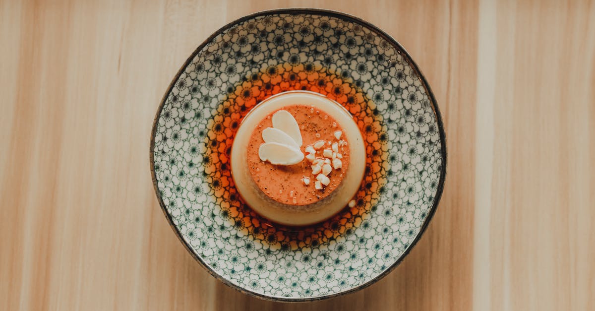 découvrez notre recette simple et délicieuse de flan au yaourt, un dessert léger et crémeux parfait pour toutes les occasions.