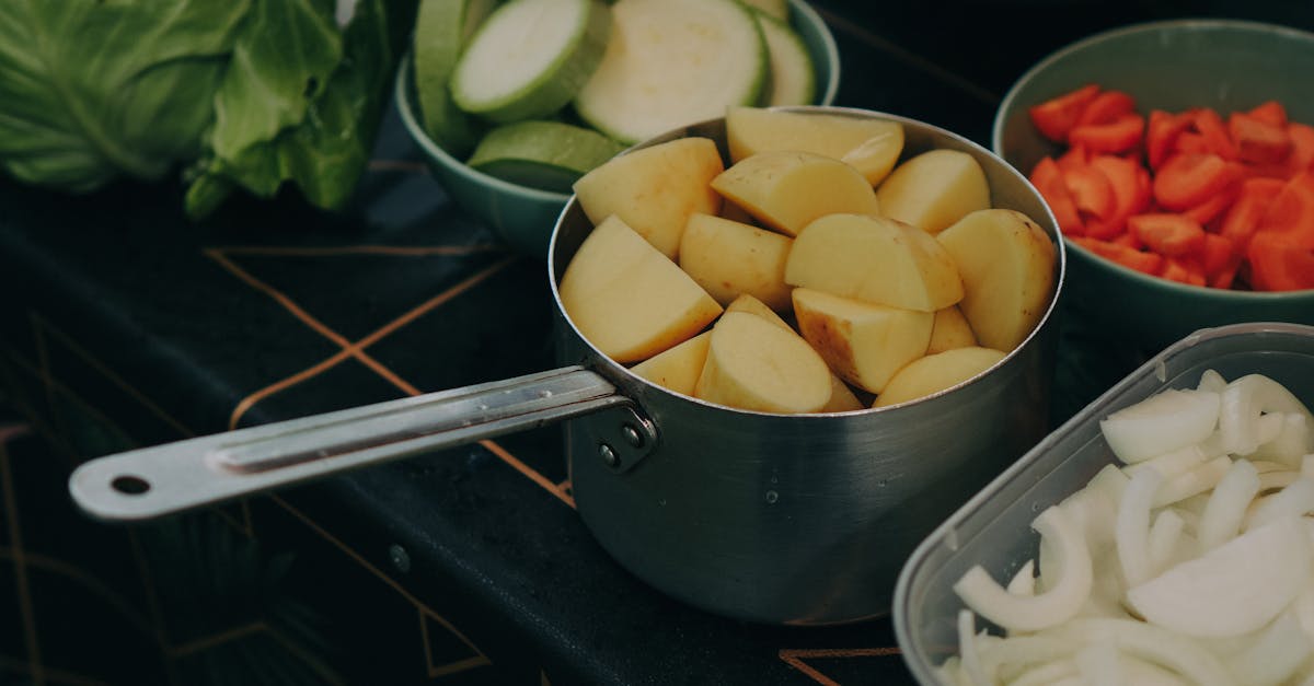 découvrez une recette savoureuse de croque-monsieur aux courgettes et pommes de terre, parfaite pour un repas gourmand et original.