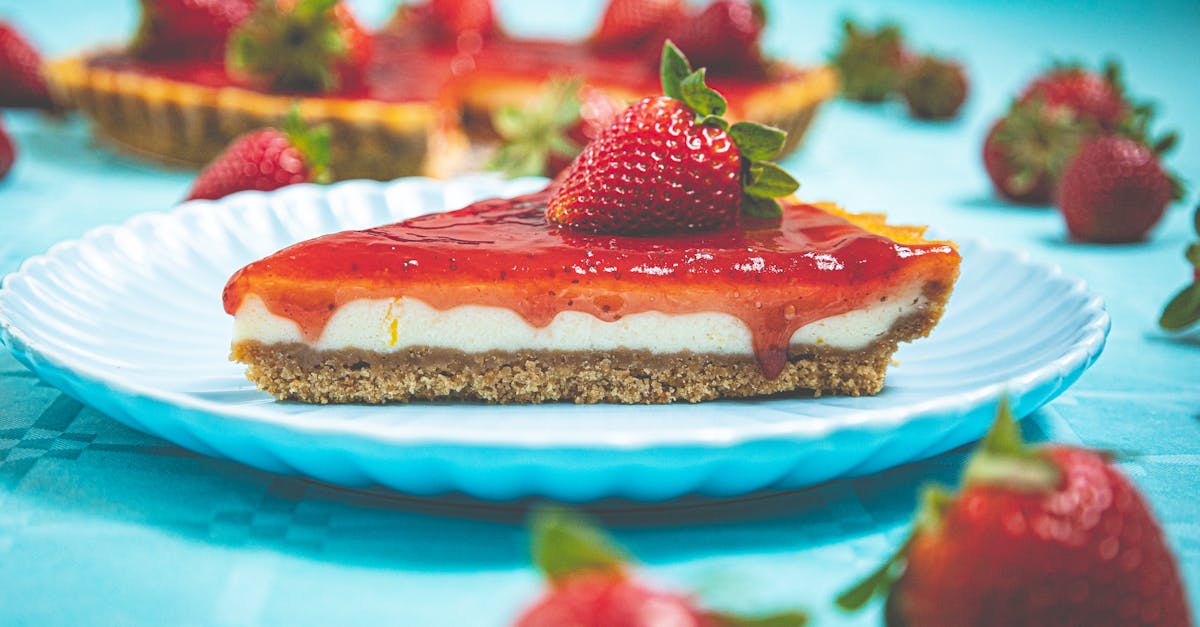 Accueil 9 découvrez notre recette délicieuse de cheesecake à la fraise, un dessert crémeux et fruité parfait pour toutes les occasions.