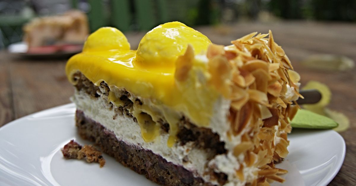 découvrez notre recette délicieuse et moelleuse de gâteau aux amandes, parfaite pour toutes les occasions.