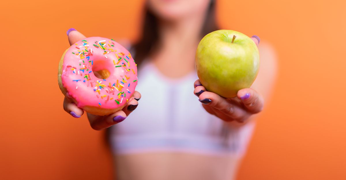 découvrez notre recette facile et délicieuse de donuts aux pommes au four, parfaits pour un goûter gourmand et sain.