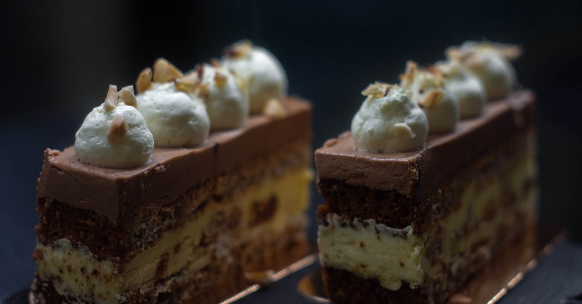 découvrez notre recette facile et délicieuse de gâteau à la crème de pommes, un dessert moelleux alliant la douceur des pommes et la richesse de la crème.