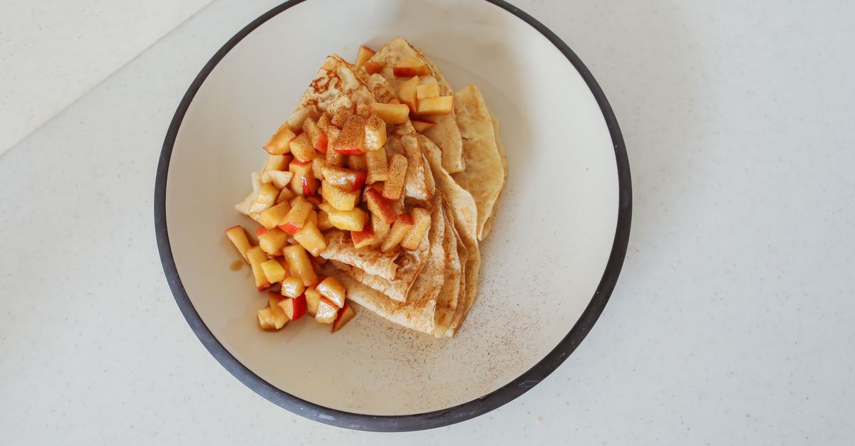 découvrez notre recette facile et délicieuse de pancakes aux pommes, parfaits pour un petit-déjeuner gourmand et fruité.