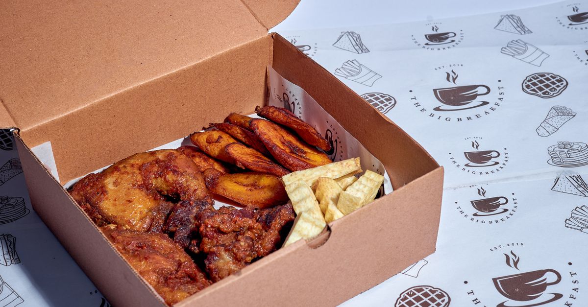 découvrez nos cuisses de poulet désossées, tendres et savoureuses, idéales pour des recettes rapides et délicieuses.