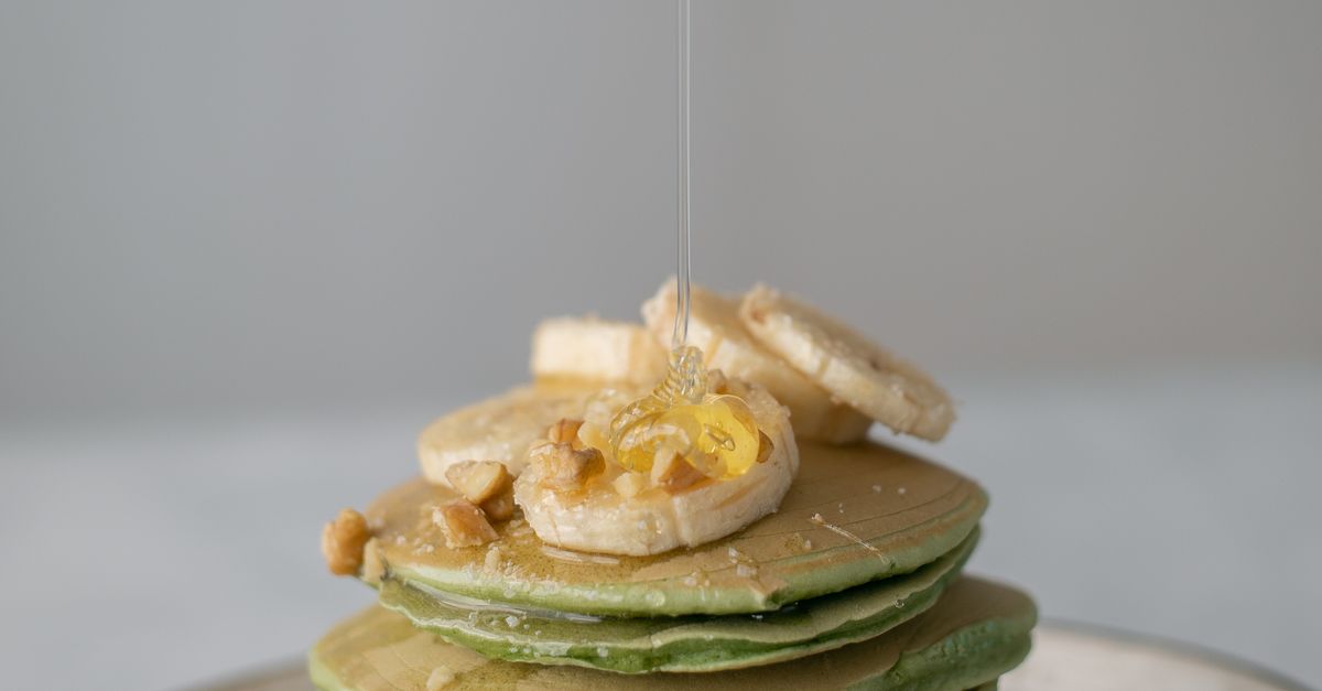 découvrez notre recette originale de pancakes au brocoli, une façon saine et délicieuse de commencer votre journée avec des saveurs équilibrées et nutritives.