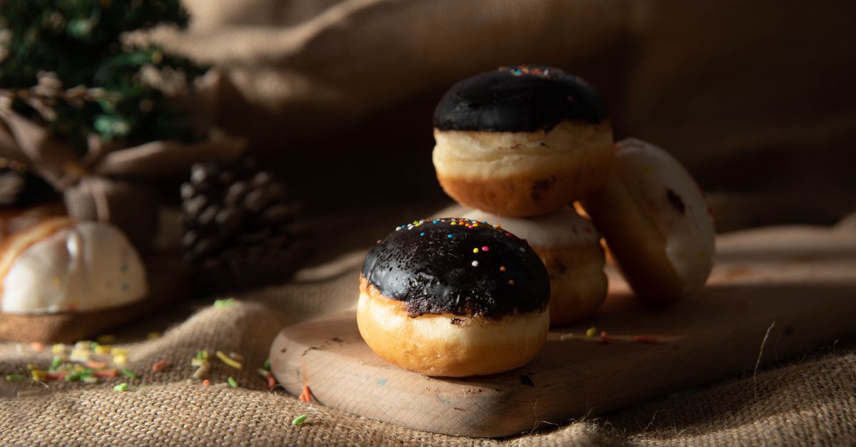 découvrez les délicieux beignets calabrais, une spécialité sucrée traditionnelle de la région de calabre, parfaits pour un goûter gourmand.