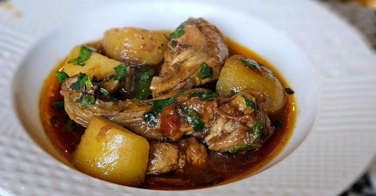 découvrez une recette savoureuse de ragoût de poulet, parfaite pour un repas réconfortant et facile à préparer.