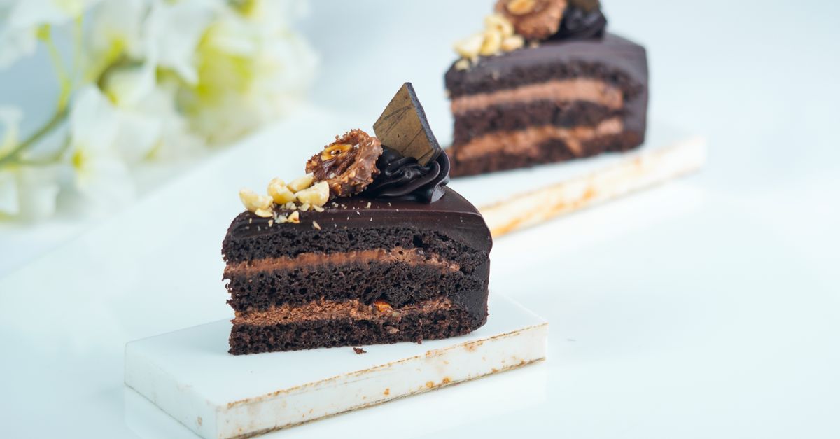 découvrez notre délicieuse recette de gâteau au chocolat, moelleux et fondant, parfaite pour les amateurs de chocolat.