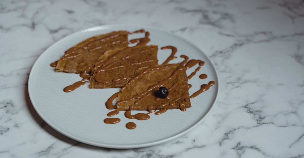 découvrez notre recette facile et rapide de pâte à crêpes légère et savoureuse, idéale pour réussir de délicieuses crêpes maison à chaque fois.