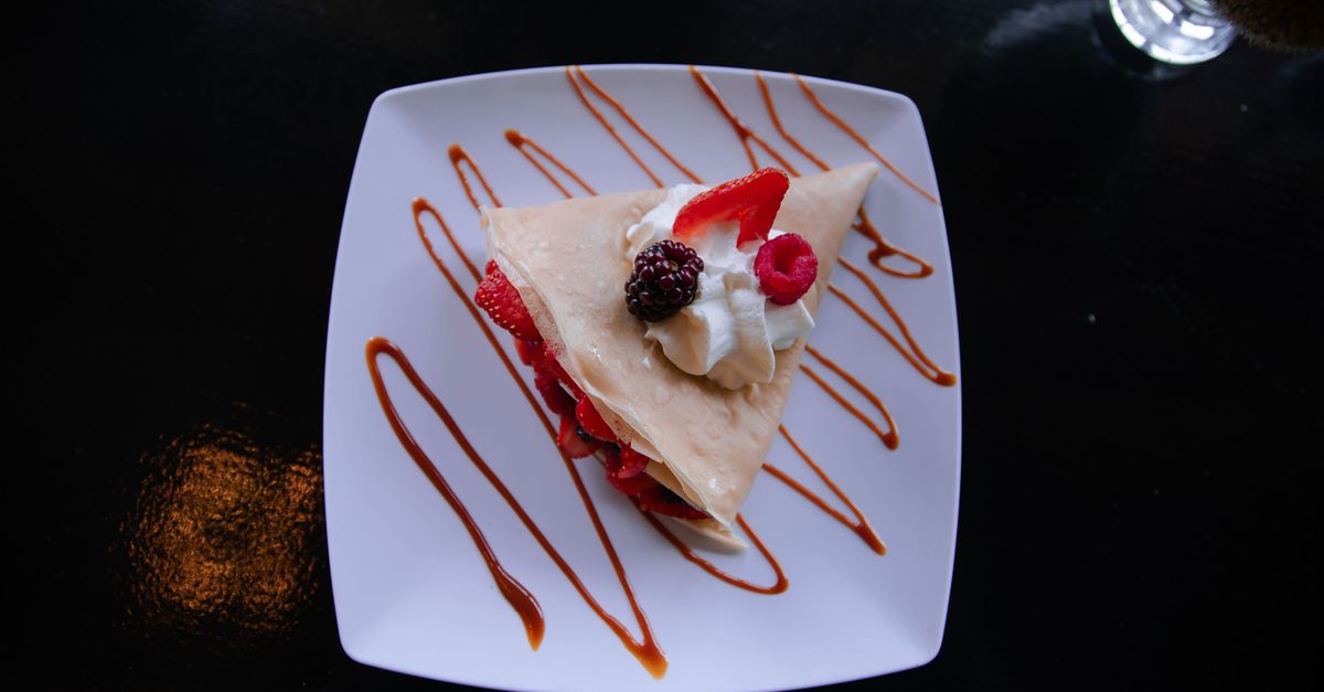 découvrez nos délicieuses recettes de crêpes, faciles à réaliser pour toutes les occasions. sucrées ou salées, régalez-vous avec nos idées gourmandes !