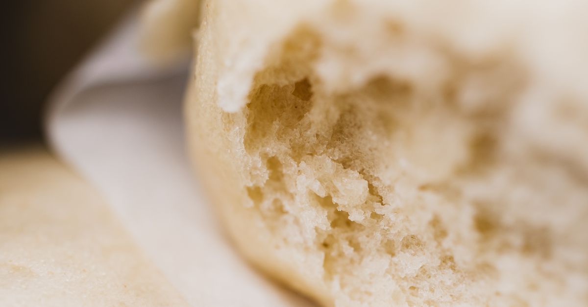 découvrez comment fabriquer votre propre levure boulangère maison pour des pains frais et savoureux, avec des ingrédients simples et naturels.