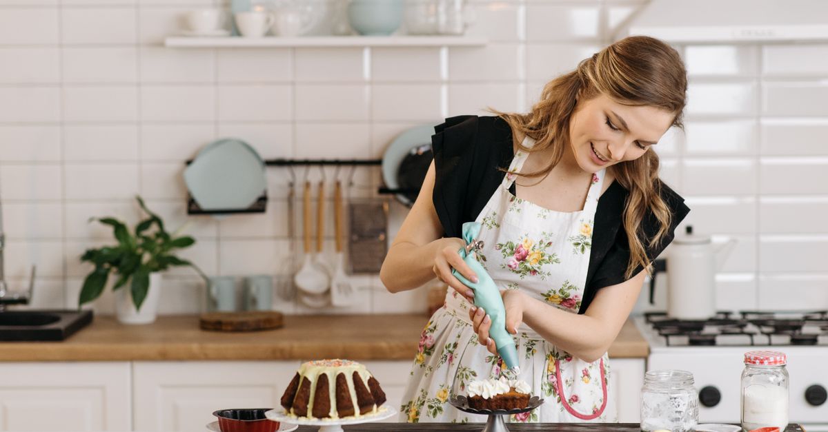 découvrez une recette facile et délicieuse de gâteau en pot, idéale pour un dessert pratique et savoureux à emporter ou offrir.
