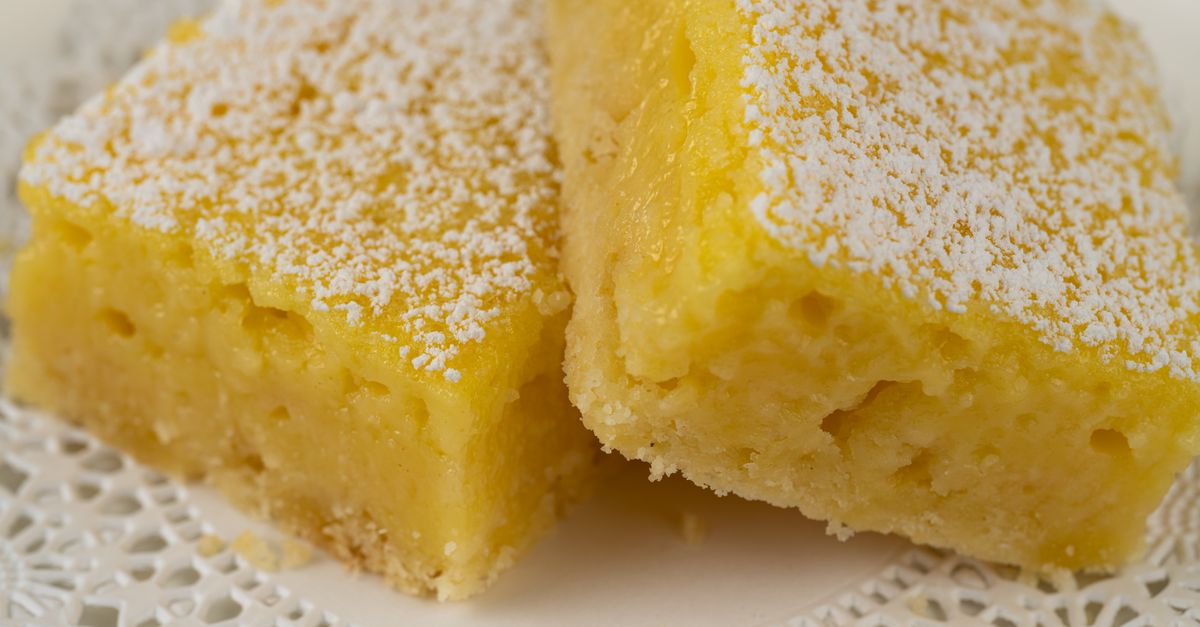 découvrez le lemon magic cake, un dessert moelleux et délicieusement parfumé au citron, facile à réaliser pour toutes vos occasions gourmandes.