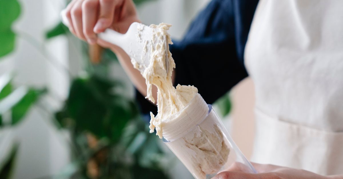 découvrez une recette facile et délicieuse de crème au mascarpone, parfaite pour vos desserts gourmands et onctueux.