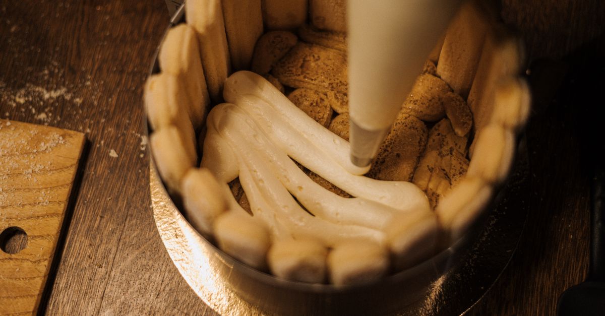 découvrez notre recette facile et onctueuse de crème au mascarpone, parfaite pour vos desserts gourmands et élégants.