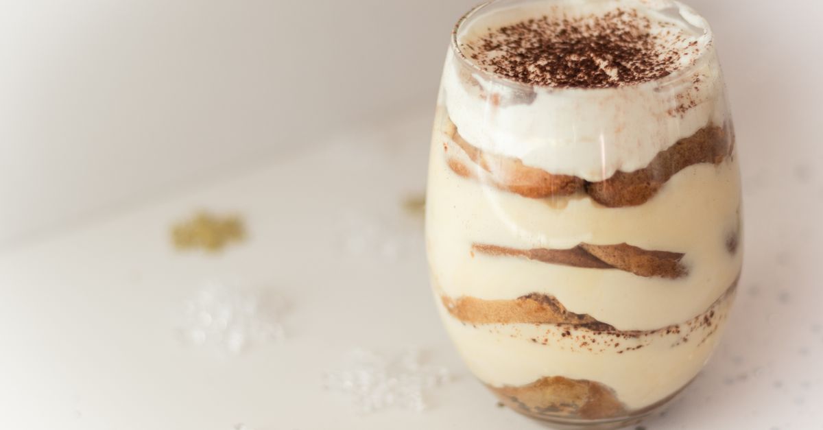 découvrez une recette gourmande de tiramisu au nutella, alliant douceur et saveurs italiennes pour un dessert facile et rapide à réaliser.