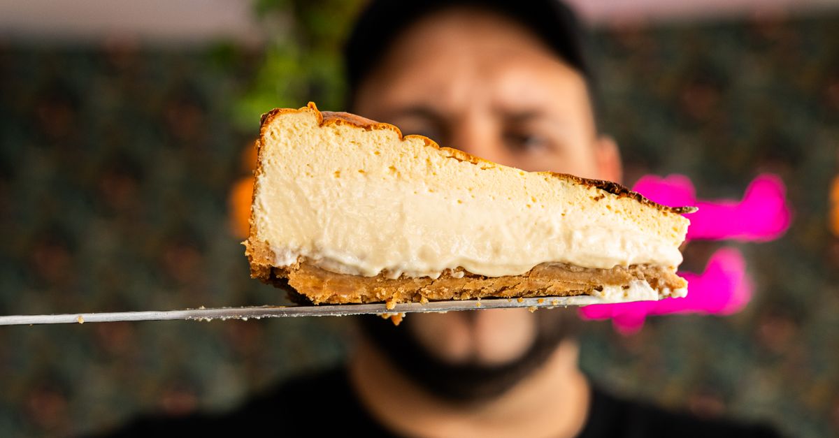découvrez notre recette facile et gourmande de cheesecake raffaello, alliant la douceur de la noix de coco et l'onctuosité du fromage pour un dessert irrésistible.