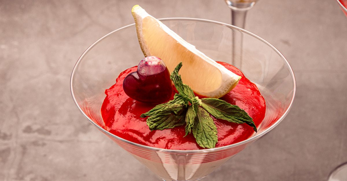 découvrez notre délicieuse mousse de saumon, une entrée légère et savoureuse parfaite pour vos apéritifs et repas raffinés.