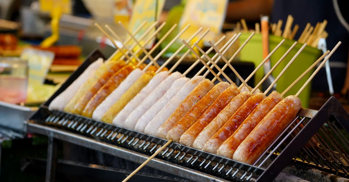 découvrez notre sélection de délicieuses saucisses artisanales, parfaites pour toutes vos recettes savoureuses et vos moments conviviaux.