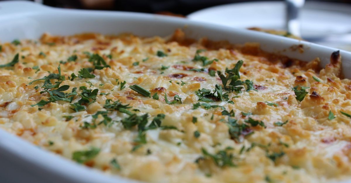 découvrez une recette savoureuse de gratin de coquilles saint-jacques, facile à préparer et parfaite pour un repas convivial.