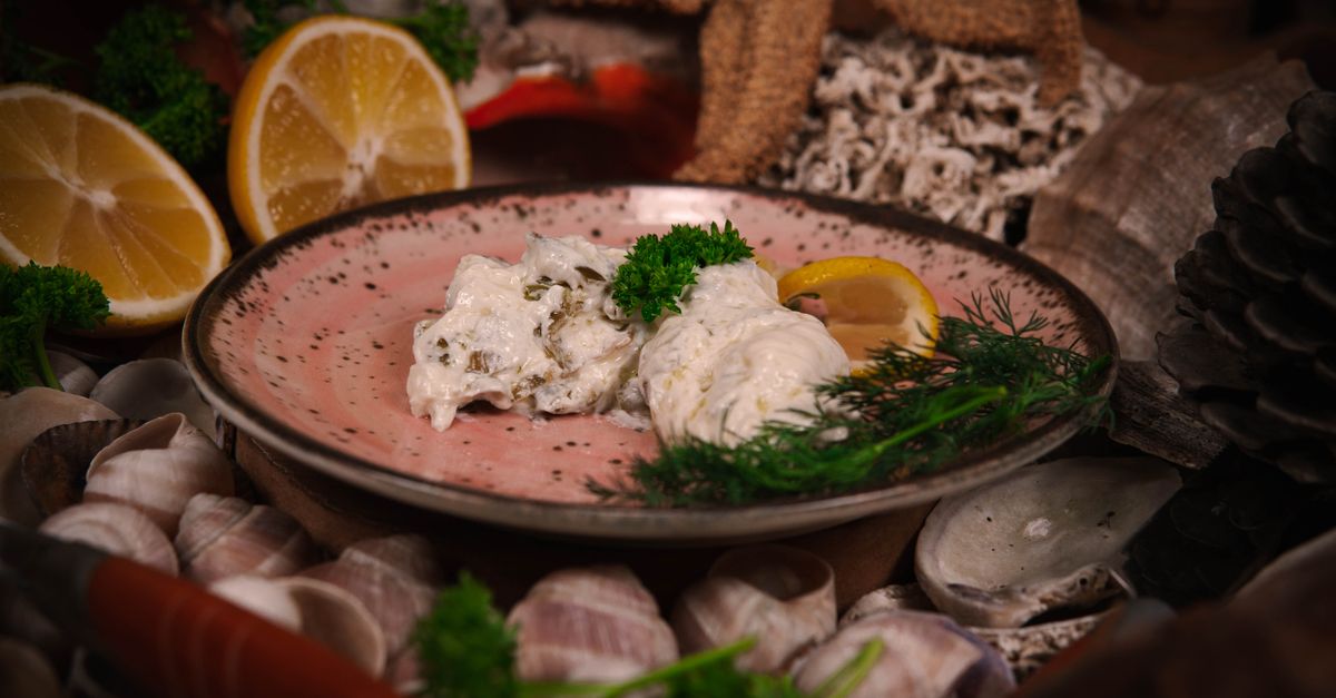 découvrez notre terrine de fruits de mer, une délicieuse préparation alliant fraîcheur et saveurs marines, idéale pour vos apéritifs et repas raffinés.