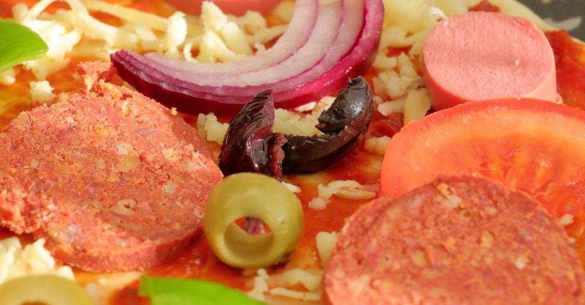 découvrez une recette facile et rapide de pâte à pizza à la semoule réalisée avec le thermomix pour une texture parfaite et une saveur authentique.