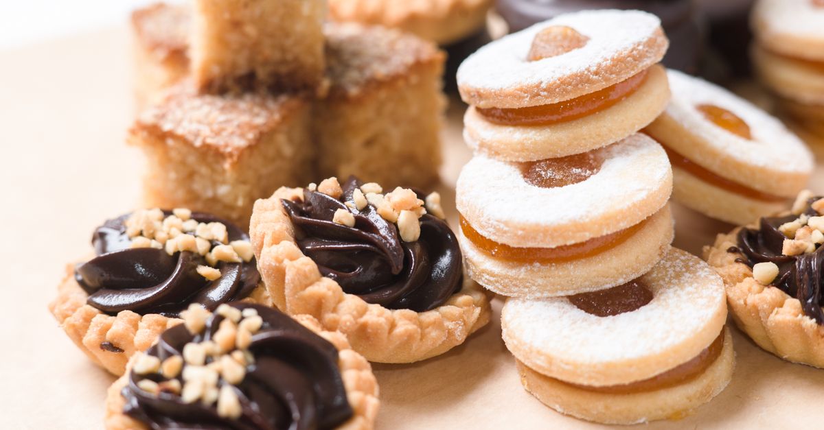 découvrez la pâte brisée, une base incontournable de la pâtisserie pour des tartes et quiches savoureuses, facile à préparer et délicieusement croustillante.