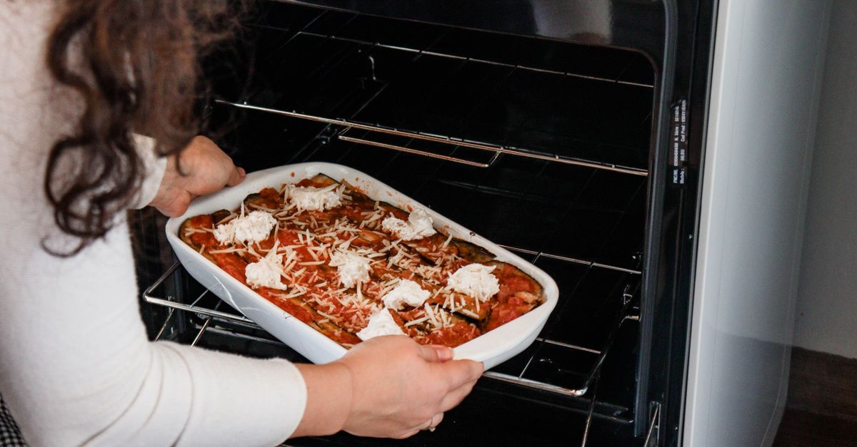 découvrez cette recette facile et rapide de lasagnes aux courgettes à la poêle, un plat savoureux et léger parfait pour un repas convivial.