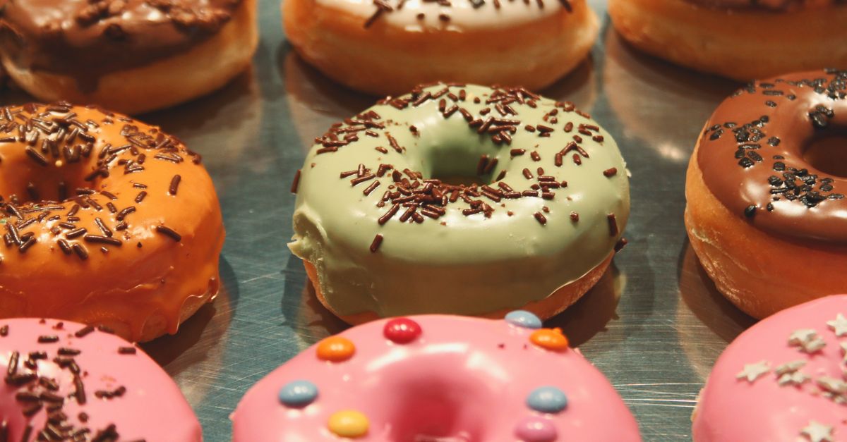 découvrez notre recette facile et rapide de donuts moelleux, parfaits pour un goûter gourmand à partager en famille ou entre amis.