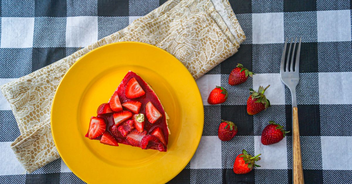 découvrez notre terrine de fraises, un dessert frais et gourmand alliant légèreté et douceur pour ravir vos papilles.