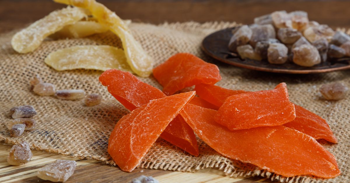 tranches d'orange confite sans sucre, délicieuses et naturelles, parfaites pour une gourmandise saine et savoureuse.