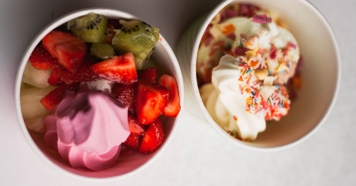 découvrez notre glace au yaourt sans sucre, une délicieuse alternative saine et rafraîchissante pour les amateurs de desserts gourmands sans culpabilité.