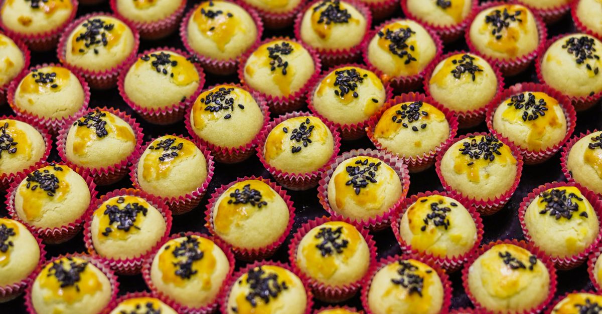 Accueil 13 découvrez notre mini-cake au bacon, une délicieuse bouchée savoureuse parfaite pour vos apéritifs et encas gourmands.