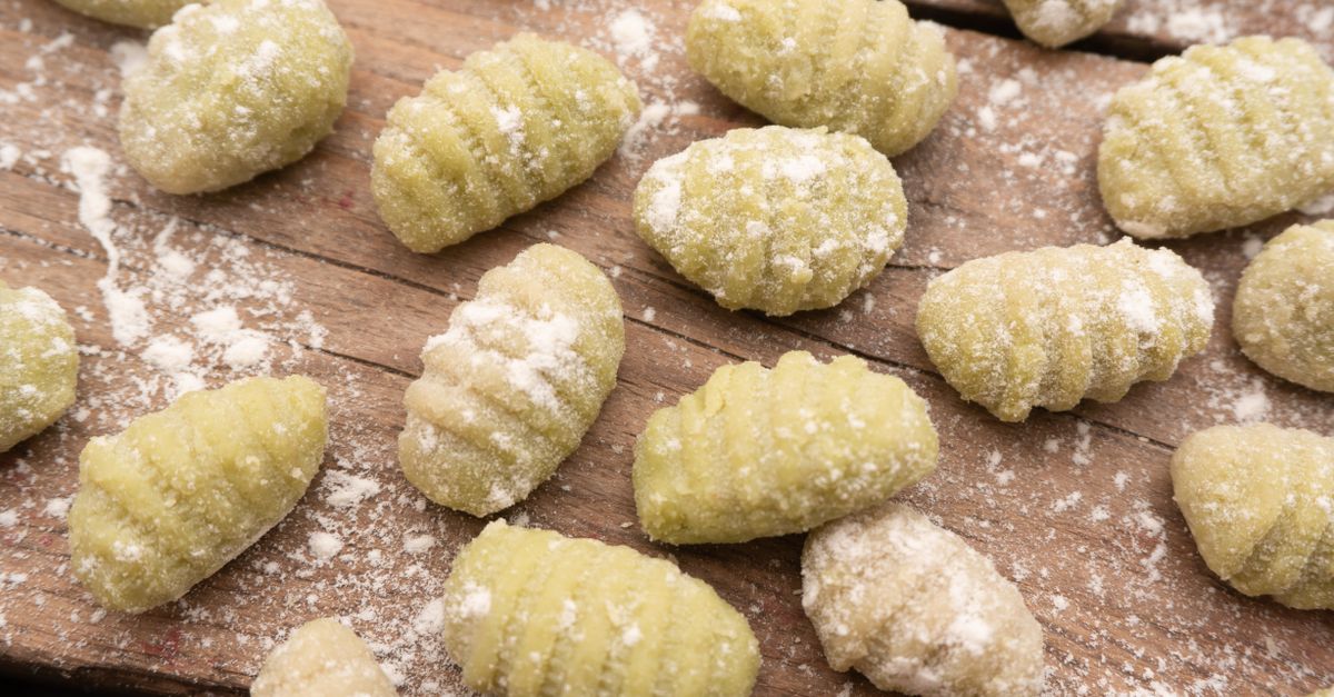 Accueil 15 découvrez nos recettes faciles et savoureuses de gnocchi faits maison. apprenez à préparer des gnocchis moelleux pour des plats italien authentiques.