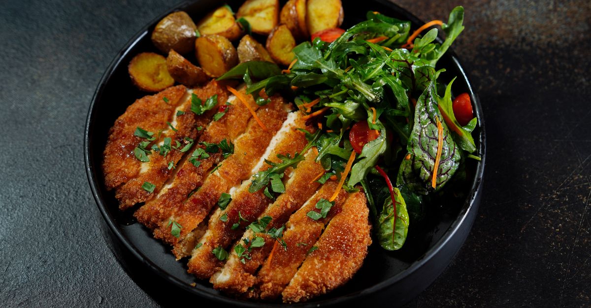 découvrez notre recette maison de salade de pommes de terre à la strasbourgeoise, alliant saveurs traditionnelles et fraîcheur, parfaite pour vos repas en famille.
