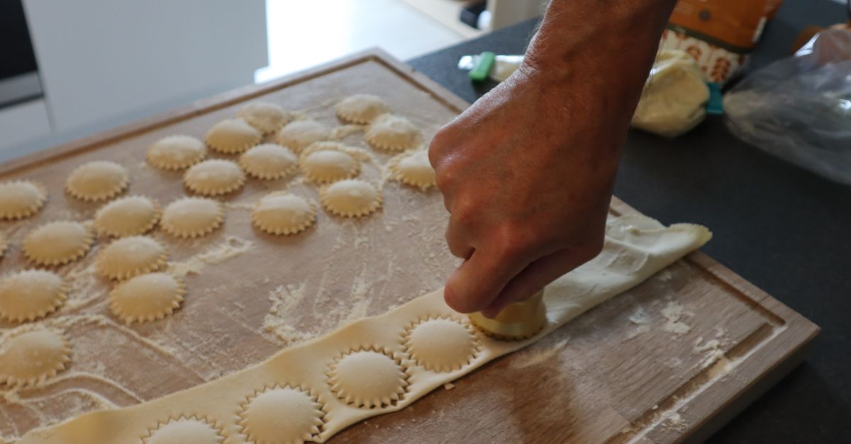 Accueil 10 découvrez notre recette savoureuse de raviolis au poireau gratinés, un plat réconfortant et gourmand parfait pour toute occasion.