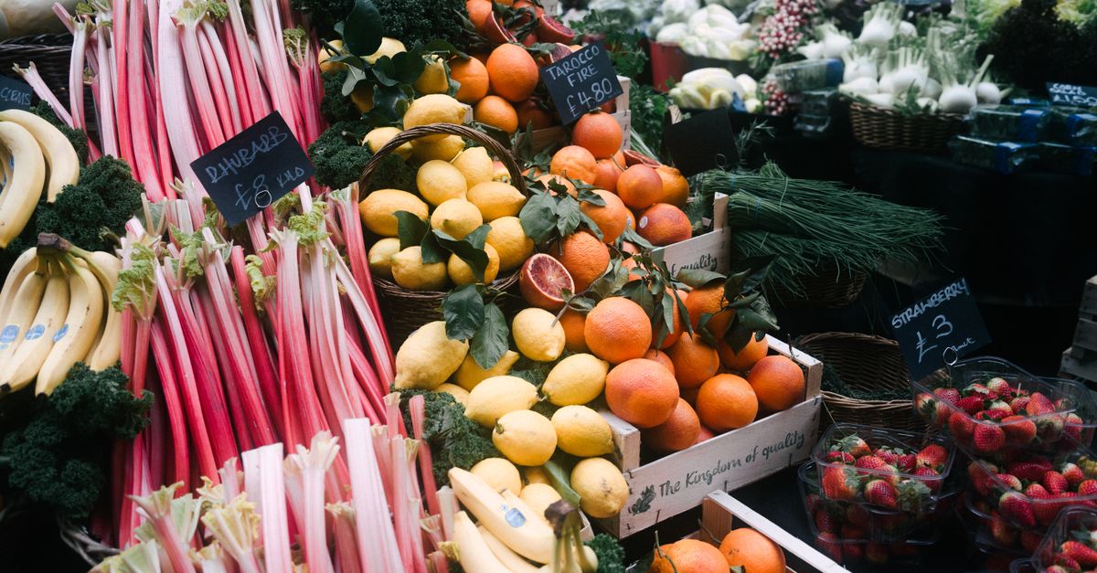 Accueil 9 découvrez les fruits et légumes de mars : produits de saison, conseils pour les choisir et idées savoureuses pour les cuisiner.