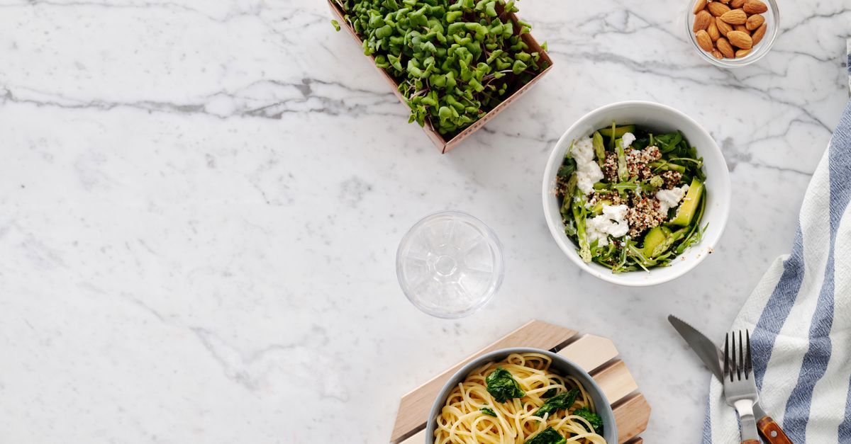 Accueil 12 découvrez une salade de pâtes perles fraîche et savoureuse, idéale pour un déjeuner léger, un pique-nique ou un repas convivial.