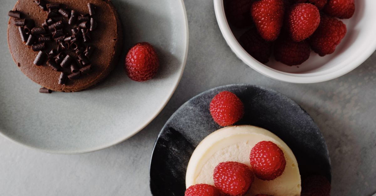 découvrez ces verrines cheesecake aux framboises, un dessert frais et gourmand mêlant crème onctueuse, biscuits croquants et fruits acidulés.