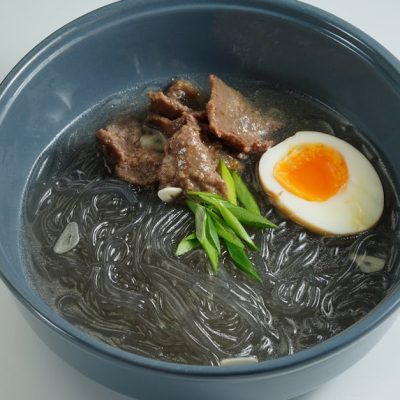 découvrez notre bouillon de bœuf savoureux, parfait pour rehausser vos soupes, sauces et plats mijotés avec une saveur riche et authentique.