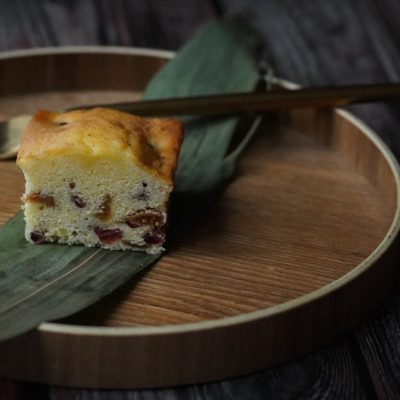 découvrez notre recette moelleuse de gâteau au yaourt et mascarpone, un dessert facile à réaliser pour toutes les occasions.