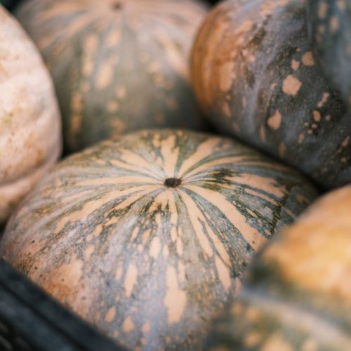 Dahl au potimarron, patate douce, épinards et lait de coco : une recette savoureuse et réconfortante