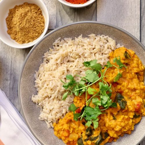 Dhal de lentilles corail au chou-fleur : une recette crémeuse et parfumée
