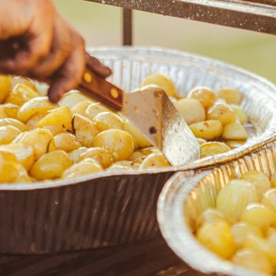 découvrez une recette savoureuse de pommes de terre sautées aux oignons, croustillantes à souhait et pleines de goût, idéale en accompagnement de vos plats préférés.